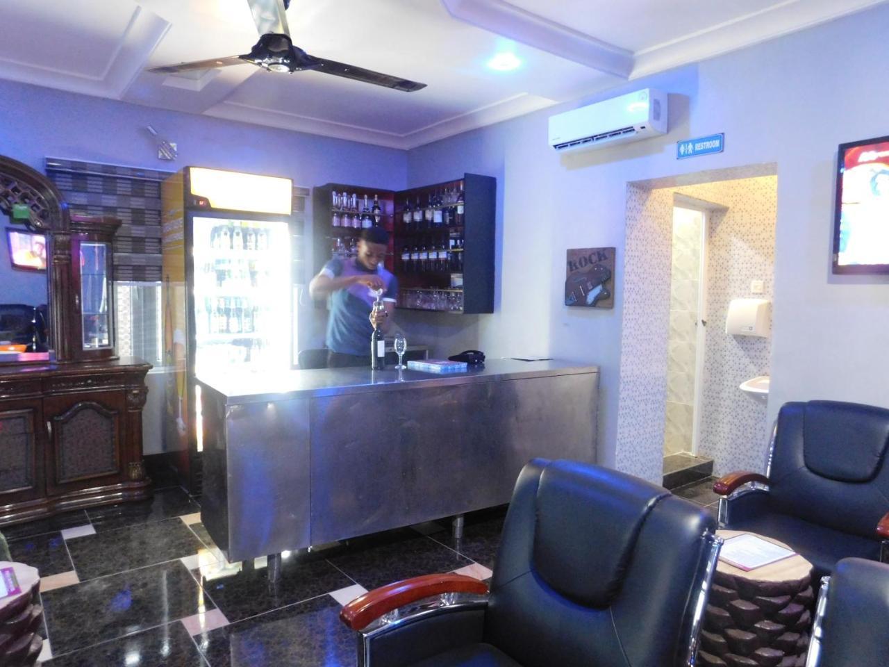 Purple Crown Hotel Ikeja Dış mekan fotoğraf